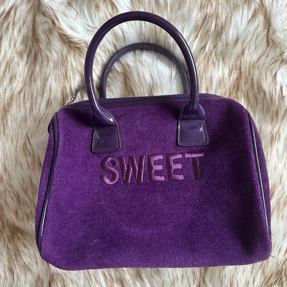 “SWEET” velour hand bag